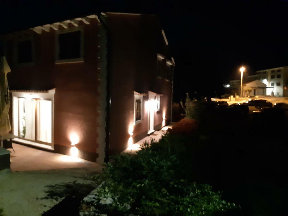 Magic Holiday Apartment Bale Exterior foto